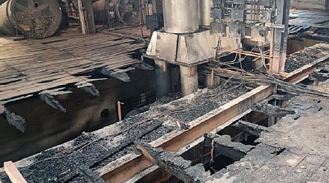 நீலகிரி - மஞ்சூர் கூட்டுறவு தேயிலை தொழிற்சாலையில் தீ விபத்து: இயந்திரங்கள் சேதம்