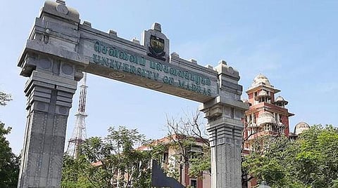 துணைவேந்தர் நியமனம் உள்ளிட்ட கோரிக்கைகளுக்காக சென்னை பல்கலைக்கழக அலுவலர்கள் உண்ணாவிரதம்