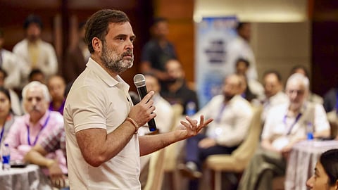 ராகுல் காந்தியின் இரட்டை குடியுரிமை விவகாரம்: மத்திய அரசுக்கு உயர் நீதிமன்றம் நோட்டீஸ்