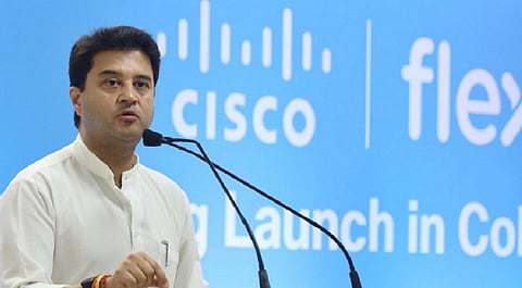 ஸ்ரீபெரும்புதூரில் நடைபெற்ற சிஸ்கோ நிறுவனத்தின் தொடக்க விழாவில் பேசுகிறார் மத்திய தொலைத் தொடர்புத்துறை அமைச்சர் ஜோதி ராதித்திய சிந்தியா.