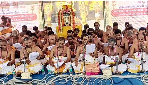 காஞ்சிபுரம் கச்சபேஸ்வரர் கோயிலில் நடைபெற்ற நால்வர் இசைத் தமிழ் ஆராதனை விழா.