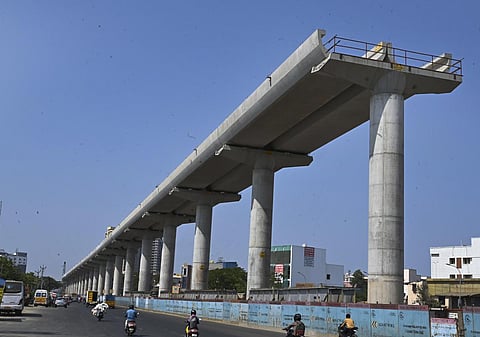 ரெட்டேரி உள்பட சில பகுதிகளில் மேம்பாலம் அமைக்கும் பணி நிறைவடைந்துள்ளது.