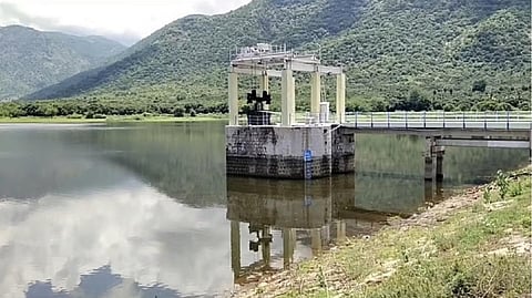 நீர்ப்பிடிப்பு பகுதிகளில் கனமழை: மஞ்சளாறு அணையில் இருந்து உபரி நீர் வெளியேற்றம்