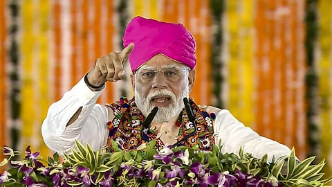 “நகர்ப்புற நக்சல்களால் இயக்கப்படுகிறது காங்கிரஸ்” - பிரதமர் மோடி