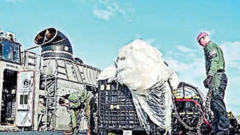 சுட்டு வீழ்த்தப்பட்ட பலூன்.