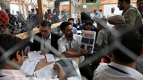 ஜம்மு காஷ்மீர் தேர்தல் முடிவு: காங்., - தேசிய மாநாடு கட்சி கூட்டணி 40+ இடங்களில் முன்னிலை