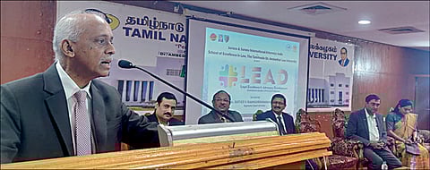 சீர்மிகு சிறப்பு சட்டக்கல்லூரி மாணவர்களுக்கு ஆன்லைனில் சட்டக்கல்வி அளிக்கும் புதிய திட்டம் தொடக்கம்