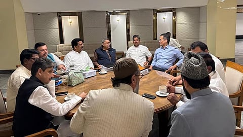 வக்பு வாரிய திருத்த மசோதா விவகாரம்: நாடாளுமன்ற கூட்டுக் குழு கூட்டத்தை புறக்கணித்த எதிர்க்கட்சி எம்.பி.க்கள்