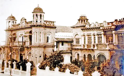 அரண்மைன போன்ற வீடும் அரண்மனை போன்ற திரையரங்கும் அருகருகே கட்டியவர் சாமிக்கண்ணு வின்செண்ட்