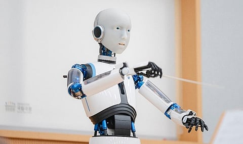 கச்சேரி நடத்துனர் ‘கோபோ’