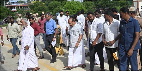 கிளாம்பாக்கம் பேருந்து நிலையத்தில் காலநிலை பூங்கா, மற்றும் முடிச்சூரில் ஆம்னி பேருந்து நிறுத்தம் ஆகியவற்றை அமைச்சர்கள் ஆய்வு செய்தனர் | படங்கள்: எம். முத்துகணேஷ்