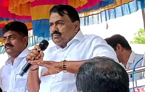 மகன்கள் மூலம் ரூ.411 கோடி மதிப்புள்ள அரசு நிலம் அபகரிப்பு? - அமைச்சர் ராஜ கண்ணப்பன் மீது குற்றச்சாட்டு