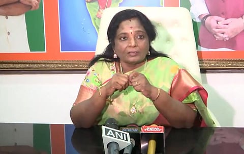 “காங்கிரஸ் வாரிசு அரசியல் செய்கிறது” - பிரியங்கா போட்டி குறித்து தமிழிசை விமர்சனம்