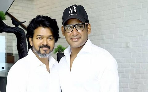 தவெக மாநாடு: விஜய் உரையைக் கேட்க நடிகர் விஷால் ஆவல்!