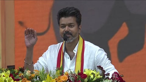 ‘மக்கள் விரோத ஆட்சியை திராவிட மாடல் ஆட்சி என்று ஏமாற்றுகிறார்கள்’ - திமுகவை நேரடியாக விமர்சித்த விஜய்