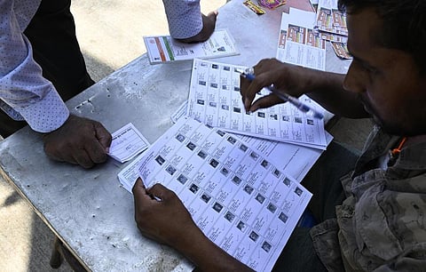 வரைவு பட்டியல் வெளியீடு: தமிழக வாக்காளர்கள் 6 கோடியே 27 லட்சம் பேர்