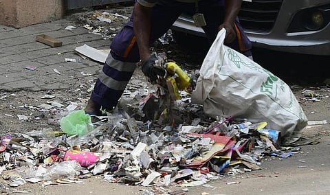 தீபாவளிக்கு சென்னையில் சேகரமான 213 மெட்ரிக் டன் பட்டாசு குப்பை அகற்றம்