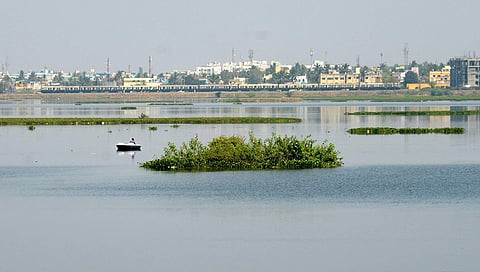 “நீர்நிலைகளை தனியாருக்கு தாரைவார்ப்பதா?” - தமிழக அரசுக்கு அன்புமணி கண்டனம்