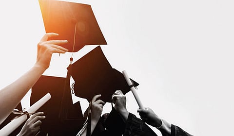 ஏழை எளிய மாணவர்களின் உயர் கல்விக் கனவு என்னவாகும்?