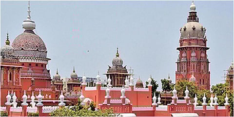 அதிமுக பொதுக் குழுவை எதிர்த்த வழக்கில் இருந்து விலகிக் கொள்வதாக நீதிபதி அறிவிப்பு