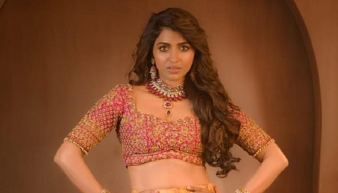 தேவதை வம்சம் நீயோ... வசீகரிக்கும் சாய் தன்ஷிகா க்ளிக்ஸ்!