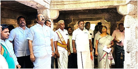 விருதுநகர் மாவட்டம மறையூரில் உள்ள அன்னசத்திரத்தை நிதி அமைச்சர் தங்கம் தென்னரசு நேரில் பார்வையிட்டு ஆய்வு செய்தார்.