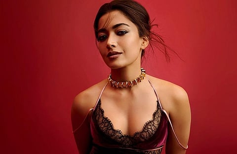 பூ உலாவும் கொடியை போல... ராஷ்மிகா மந்தனா க்ளிக்ஸ்