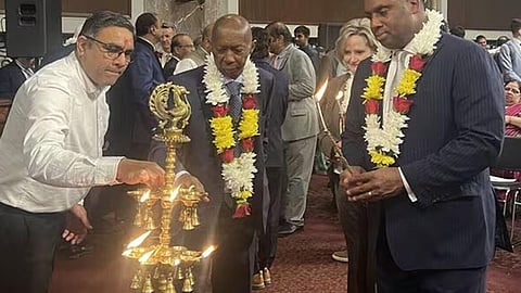 அதிபர் தேர்தலுக்கு பிறகு அமெரிக்காவில் களைகட்டிய தீபாவளி கொண்டாட்டம்