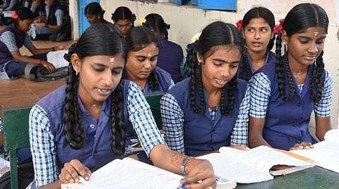 பிளஸ் 2 தேர்வு கட்டணத்தை டிச.10-க்குள் செலுத்த வேண்டும்: தலைமை ஆசிரியர்களுக்கு அறிவுறுத்தல்