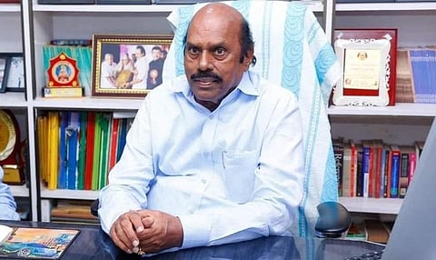 தரமான சாலை போடாத ஒப்பந்ததாரர்கள் மீது சட்டப்படி நடவடிக்கை: அதிகாரிகளுக்கு அமைச்சர் எ.வ.வேலு அறிவுறுத்தல்