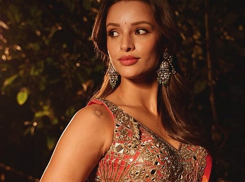 செவ்வானம் சேலை கட்டி... நடிகை திரிப்தி டிம்ரி க்ளிக்ஸ்!