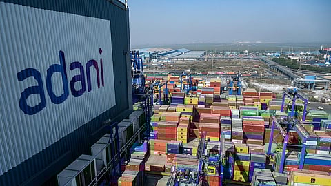அதானி குழும பங்குகள் 23% வரை சரிவு