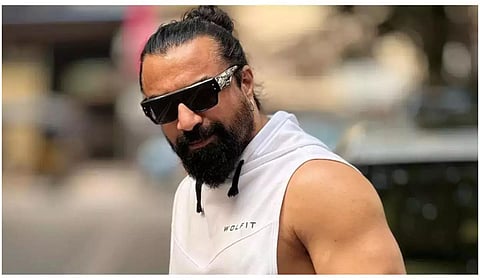 அஜாஸ் கான்