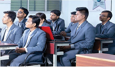 மாணவ பருவத்தில் தொழில்முனைவு கல்வி