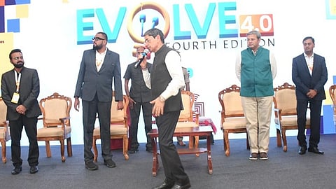 இளம் தொழில் முனைவோரின் வளர்ச்சி நாட்டின் வளர்ச்சிக்கும் பங்களிக்கும்: ஆளுநர் ஆர்.என்.ரவி