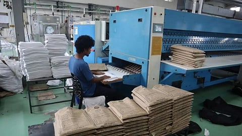 ஏசி பெட்டிகளில் செல்லும் பயணிகளின் கம்பளியை மாதம் 2 முறை துவைக்கிறோம்: வடக்கு ரயில்வே விளக்கம்