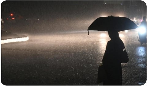 வங்கக் கடலில் வலுப்பெறும் காற்றழுத்த தாழ்வு பகுதி: டிச.13 வரை எங்கெல்லாம் கனமழை?