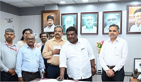 மோட்டார் வாகன பராமரிப்புத் துறையை கணினி மயமாக்கும் திட்டத்தை அமைச்சர் சிவசங்கர் தொடங்கி வைத்தார்