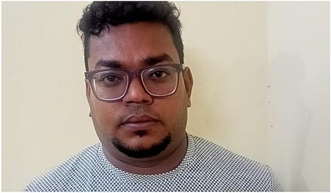 வெளிநாட்டு வேலை மோசடி தொடர்பாக கைது செய்யப்பட்ட சிவகாசியை சேர்ந்த வீரமணிகண்டன்.