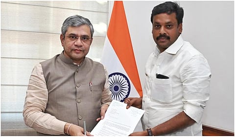 அமைச்சர் அஸ்வினி வைஷ்ணவிடம் திமுக எம்பி ச.முரசொலி மனு