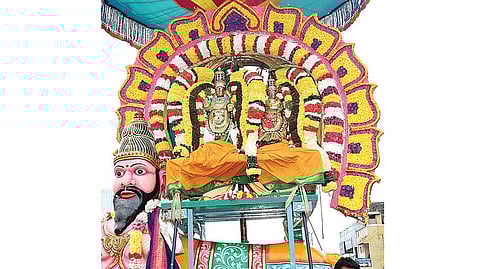 புருஷா முனி வாகனத்தில் சந்திரசேகரர் பவனி | தி.மலை தீபத் திருவிழா