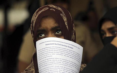 மகாராஷ்டிராவில் நடைபயிற்சிக்கு தனியாக சென்ற மனைவிக்கு முத்தலாக்