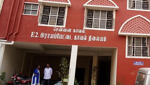 சென்னை தனியார் நிறுவன ஊழியரின் கிரெடிட் கார்டில் இருந்து ரூ.1,38,000 மாயம்