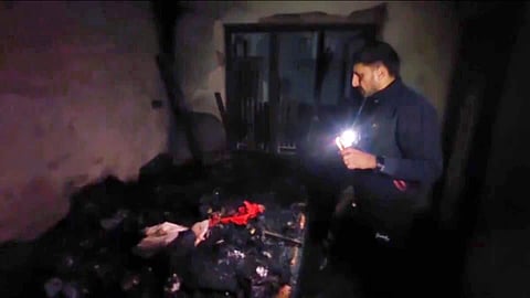 ஜம்முவில் வீட்டில் தீப்பற்றியதில் முன்னாள் டிஎஸ்பி உட்பட 6 பேர் உயிரிழப்பு