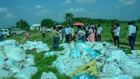 நெல்லையில் மருத்துவ கழிவுகள் கொட்டப்பட்ட இடத்தில் கேரள அதிகாரிகள் ஆய்வு