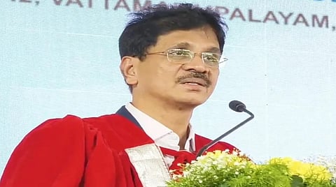 அலோபதி - ஆயுஷ் மருத்துவத்தின் ஒருங்கிணைந்த சிகிச்சை மூலம் பல நோய்களுக்கு தீர்வு: துணைவேந்தர் நாராயணசாமி