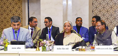 பழைய கார் விற்பனைக்கு வரி உயர்வு; பாப்கார்னுக்கு சுவைக்கு ஏற்ப விலை: ஜிஎஸ்டி கூட்டத்தில் முடிவு