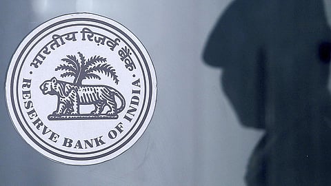 இலவச திட்டங்களால் மாநிலங்களுக்கு நெருக்கடி ஏற்படுவதாக ரிசர்வ் வங்கி கவலை