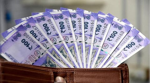 ஒப்பந்த தொழிலாளர்களுக்கு பொங்கல் போனஸ் வழங்க வலியுறுத்தி ஆர்ப்பாட்டம்