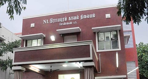 ராயபுரம் துணிக்கடையில் திருடிய 3 பேர் கைது